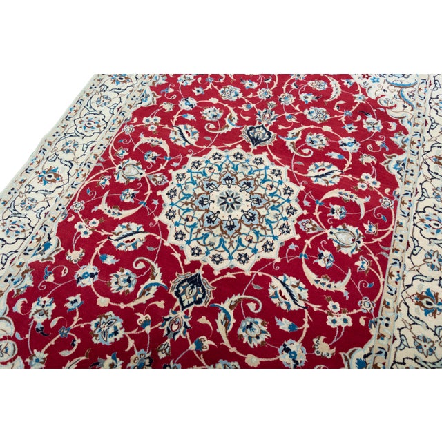 Handknotted Rug with Silk For Sale - Image 5 of 13
