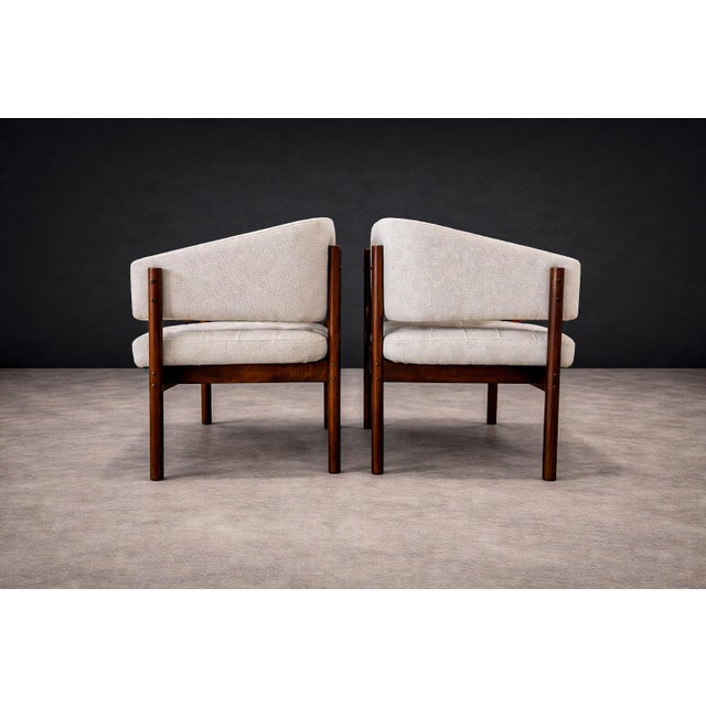 Off-white Pair of “Senior” Armchairs in Rosewood, Jorge Zalszupin, 1960s For Sale - Image 8 of 16
