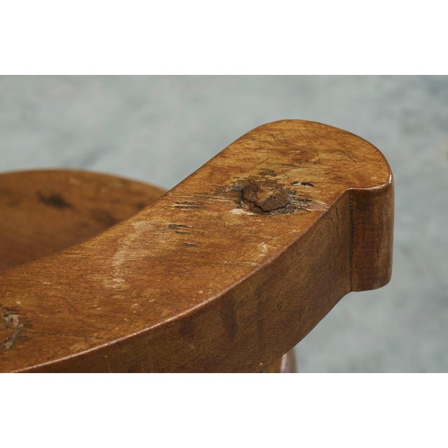 Brown Provincial Sculptural 3-Legged Vernacular Chair in Oak, France, 1900s For Sale - Image 8 of 14