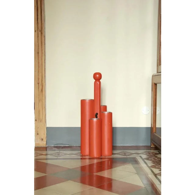 Nasturzio is an eclectic space age umbrella stand hand-crafted in Italy in the late 60s. The structure is entirely made of...