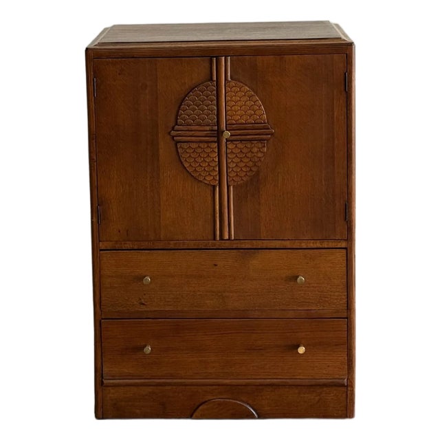 Antique Scalloped Center Highboy For Sale