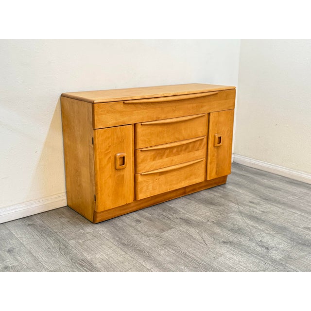 Mid Century Modern Credenza/Sideboard For Sale - Image 11 of 12