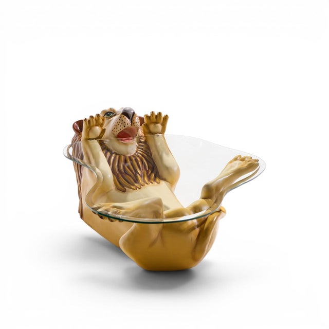 Sergio Bustamante Style SerMel Mid Century Tonalá Papier-mâché Lion Coffee Table This coffee table measures: 41.25 wide x...