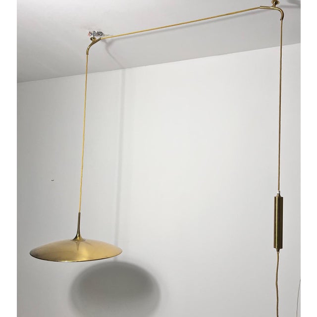 1st Edition Brass Pendant Lamp with Counterweight attributed to Florian Schulz, 1960s For Sale - Image 4 of 17