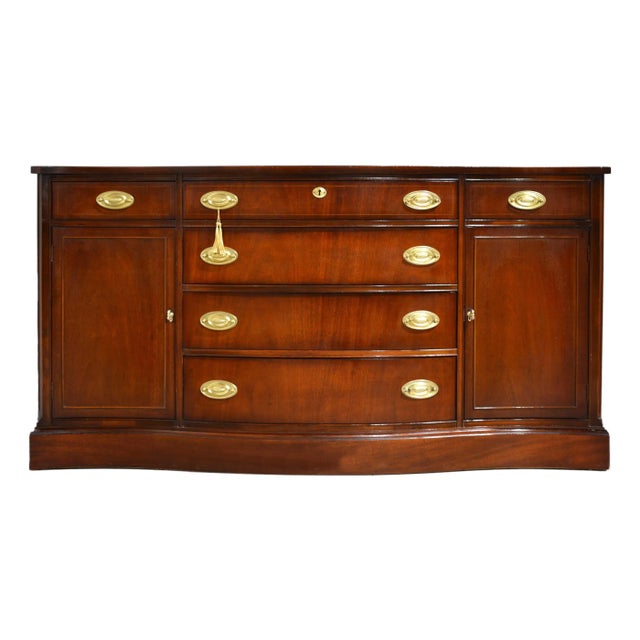 Mid Century Hepplewhite Style Mahogany Sideboard Buffet by Bassett Furniture For Sale