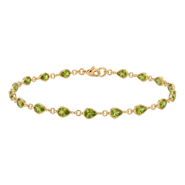Natural Peridot Teardrop Bracelet | Dainty Gemstone Link Chain Bracelet | August Birthstone Bracelet for Woman For Sale