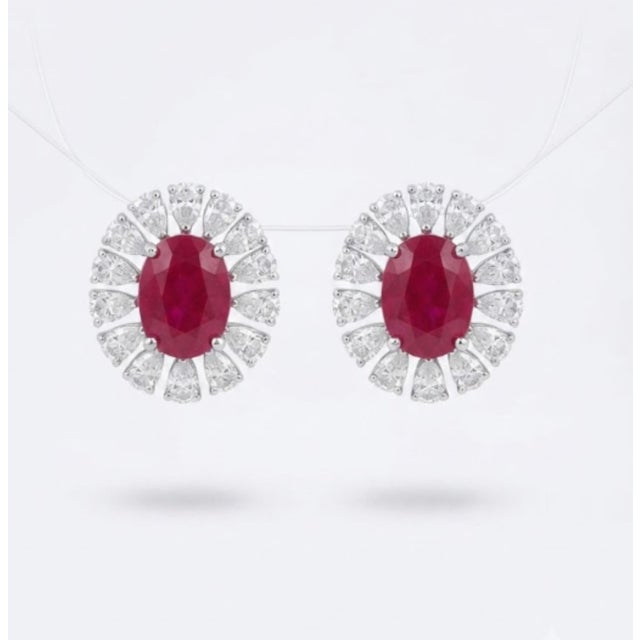 Natural Ruby 7.45cts & Diamond 2.35cts Earring in 18k Gold For Sale In New York - Image 6 of 8