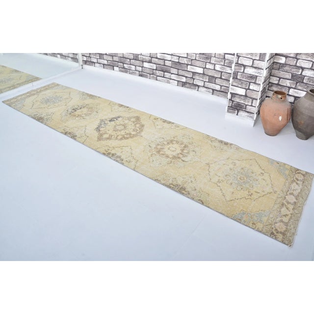 1960s Handmade wool and cotton rug in Turkish Anatolia Carpet, Vintage Oushak Rug, Turkish Vintage Anatolian Rug, Handmade...