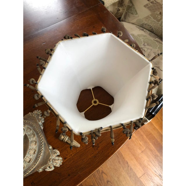 Neoclassical 2000s Lexington Acanthus Leaf Motif Lamp For Sale - Image 3 of 9