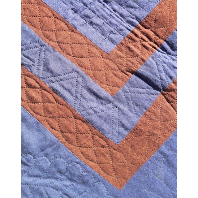 1930s Amish Cotton Holmes Co., Ohio Contained Square Plain Quilt For Sale In Los Angeles - Image 6 of 7