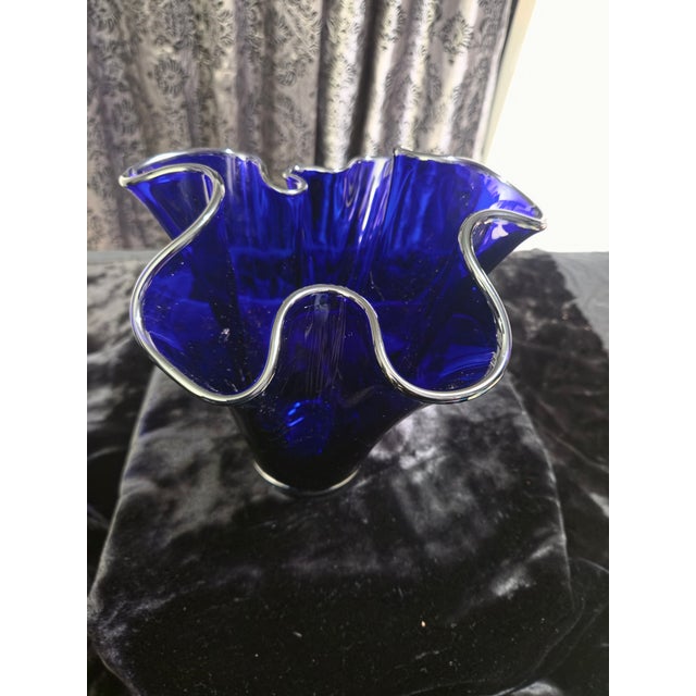 Mid 20th Century Vintage Mid-Century Modern Murano Style Cobalt Blue Handblown Handkerchief Ruffled Art Glass Vase For Sale - Image 5 of 5
