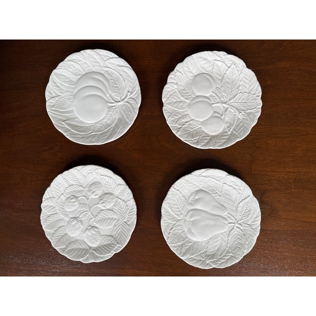 White plates are timeless and classic. This vintage set mixes well with other dinnerware or these can be used as decor....