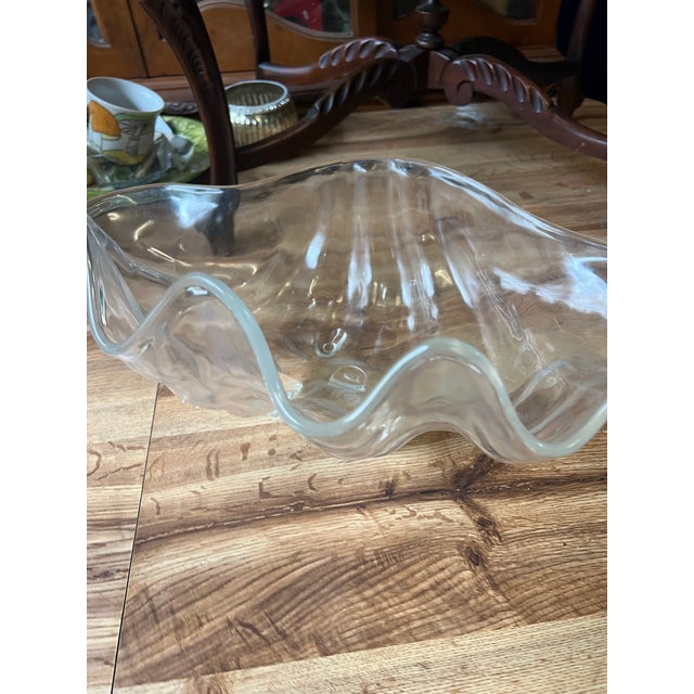 Up for consideration is a beautiful vintage large lucite shell design decorative bowl. This would look lovely in a beach...