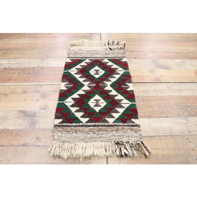 Textile Vintage Persian Shiraz Kilim Rug - 01'07 X 02'11 For Sale - Image 7 of 9