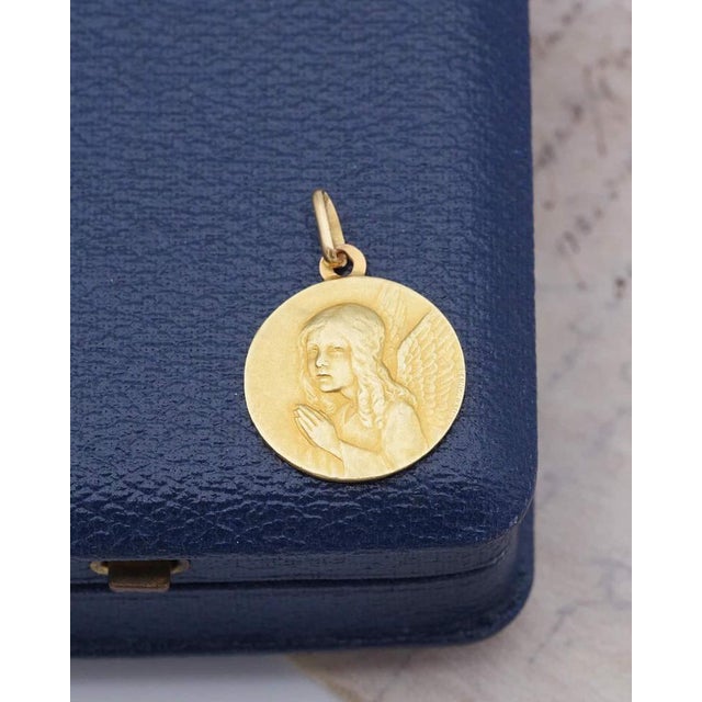 Angel Religious Pendant in Gold For Sale - Image 4 of 6