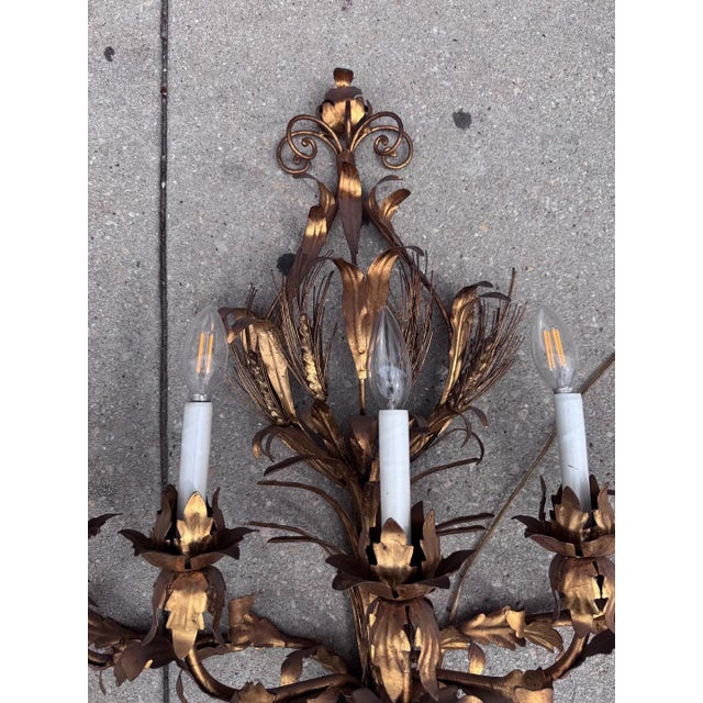 Mid 20th Century Hollywood Regency Tole 7 Light Wall Sconce For Sale - Image 4 of 12