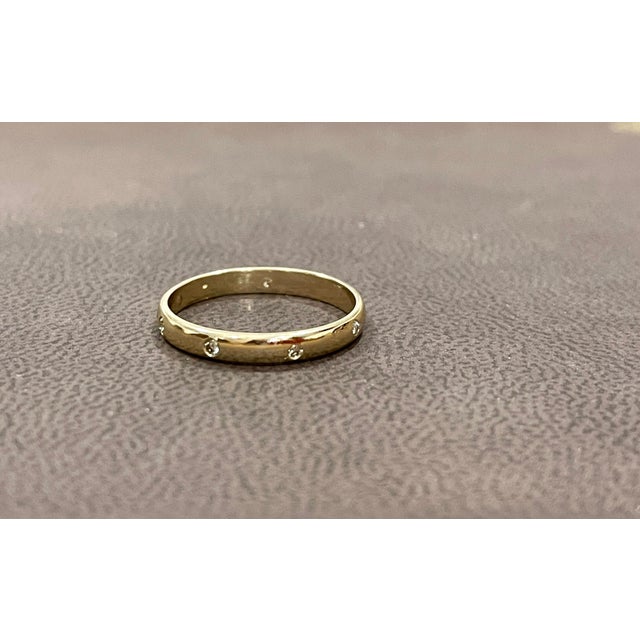 6 Flush Set Bezel Diamond Eternity Wedding Band in 14 Karat Yellow Gold For Sale - Image 4 of 18
