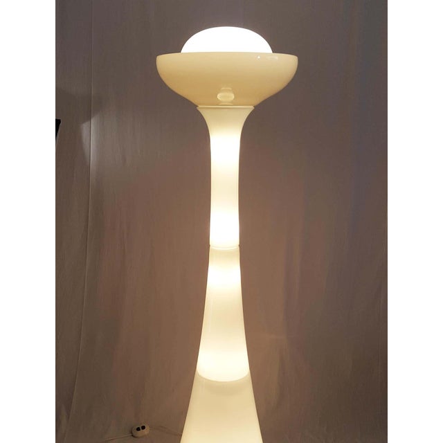 Olive Green and White Murano Glass Floor Lamp by Carlo Nason for Selenova, 1960s For Sale - Image 4 of 18