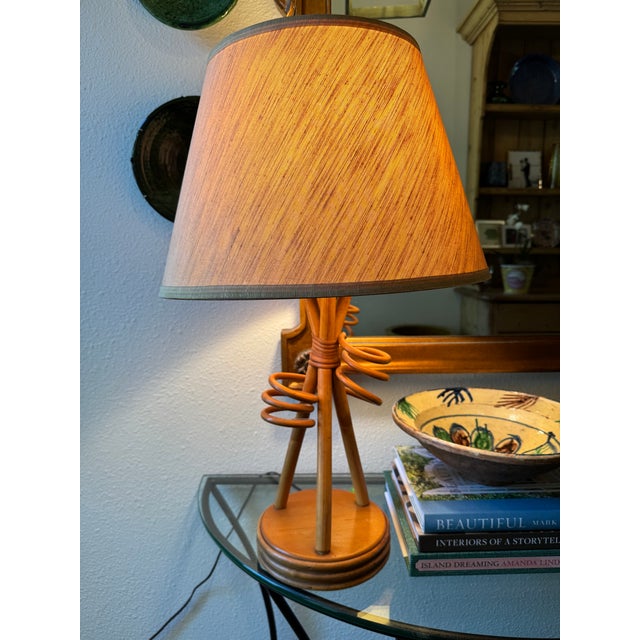 Brown 1950s Mid-Century Modern Rattan Table Lamp For Sale - Image 8 of 11