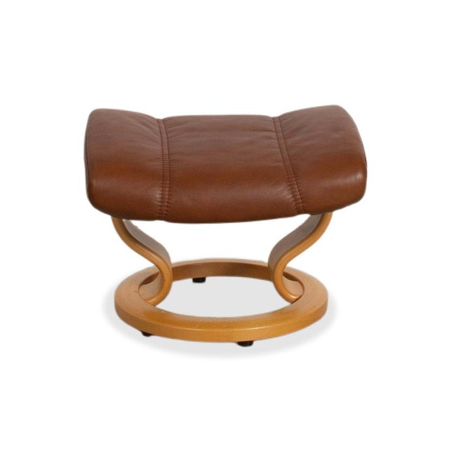 Set of Consul Recliner Lounge Chair and Ottoman in Leather from Stressless For Sale - Image 17 of 18