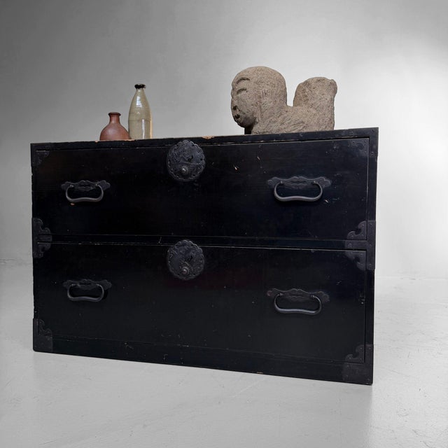 Contemporary Antique Japanese Kimono Tansu Chest, 1910 For Sale - Image 3 of 18