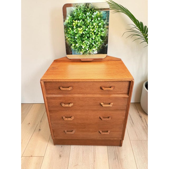 1950s Mid-Century Brandon Chest of Drawers in Oak with Mirror from G-Plan, 1950s For Sale - Image 5 of 18