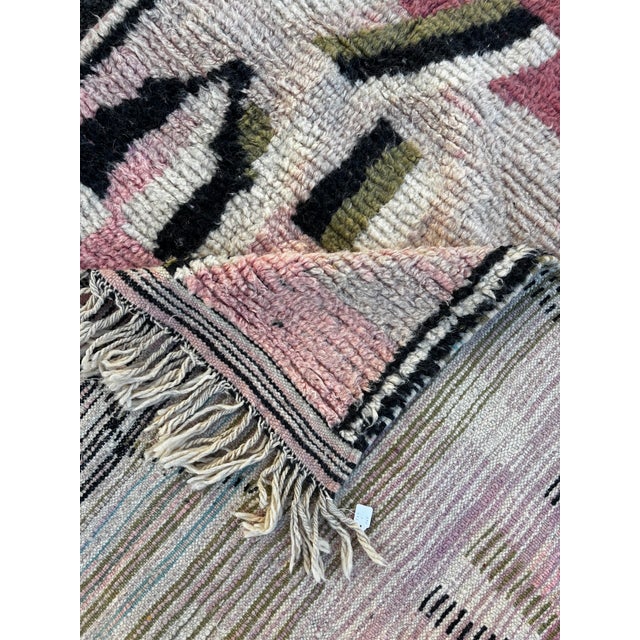 1990s Berber Moroccan Rug, 1990s For Sale - Image 5 of 8