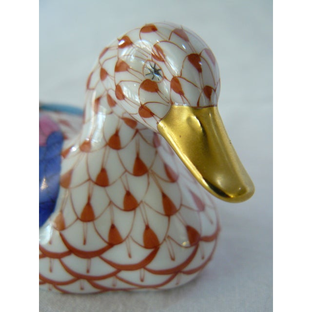 Traditional Herend Rust Fishnet Sitting Duck For Sale - Image 3 of 8
