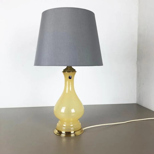 Large Opaline Murano Glass Table Lamp from Cenedese Vetri, 1960s For Sale - Image 3 of 14