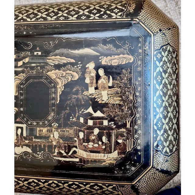 Chinese 19th-Century Chinese Export Black and Gilt Lacquer Wood Box For Sale - Image 3 of 11