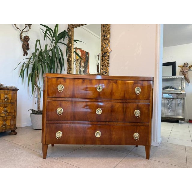 For Sale: Restored Biedermeier Chest of Drawers, circa 1820-40. Dimensions: Height x Width x Depth 92 x 123 x 46 cm....