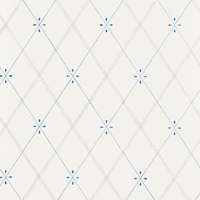 Schumacher Sample - Schumacher Kasumi Diamond Wallpaper in Hyacinth For Sale - Image 4 of 4