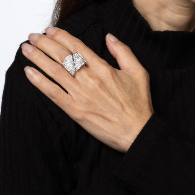 1980s Portuguese 1.75ct Pave Diamond Cigar Ring 18k White Gold Wide Band Sz 6.5 For Sale In Los Angeles - Image 6 of 7