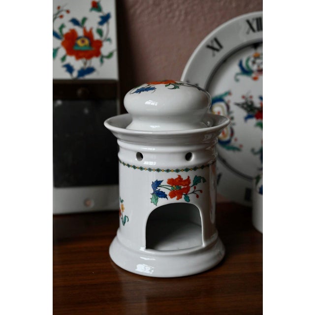 1970s Paris Porcelain with Poppy Motif, 1970s, Set of 5 For Sale - Image 5 of 10