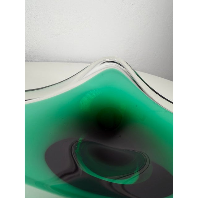 Murano Sommerso Art Glass Bowl in Green and Clear Glass, Italy, 1960s For Sale - Image 4 of 8