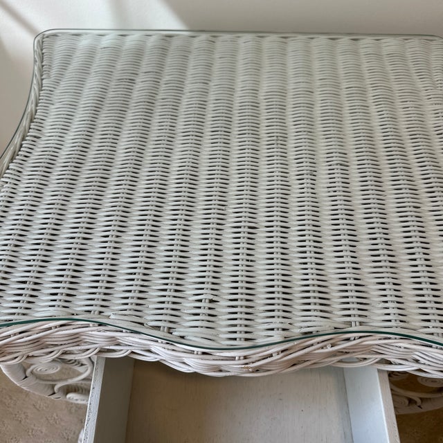 Wood 1980s Coastal Style Fiddlehead Wicker White Peacock Side Table Nightstand Two-Drawers For Sale - Image 7 of 8