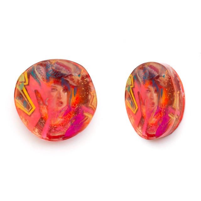 Contemporary Alexandra by Marc Scheff | Pencil and Acrylic Artwork of a Woman's Portrait in Resin For Sale - Image 3 of 3