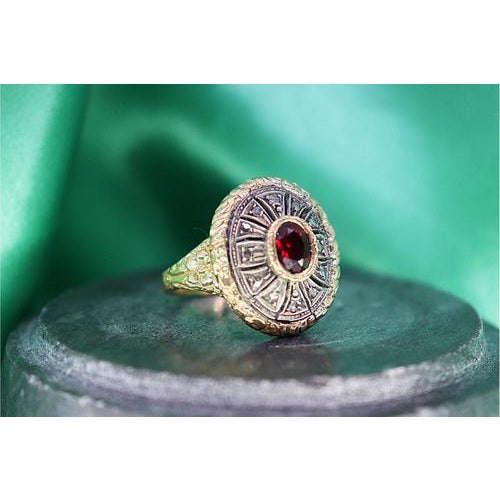 Gold and Silver Ring with Chiseled Floral Motifs For Sale - Image 9 of 9