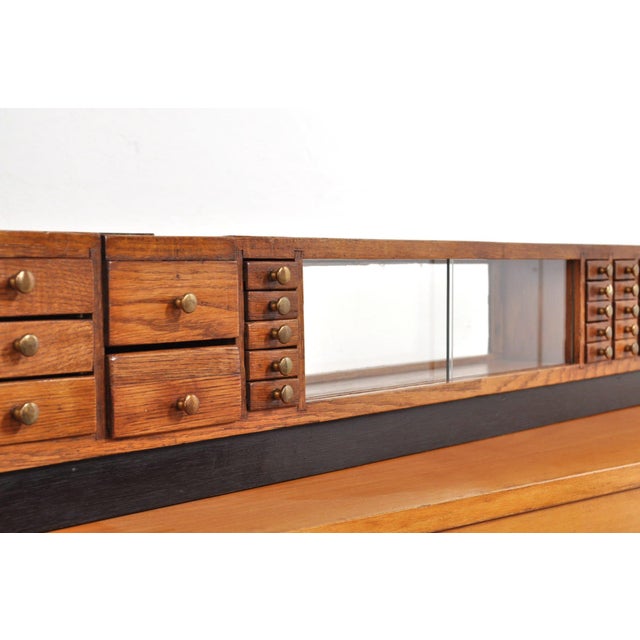 Antique Haberdashery Chest of Drawers in Oak with Display Case, 1910s For Sale - Image 3 of 17