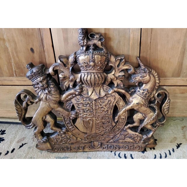 Plastic 1950s Large Scale British Royal Coat of Arms Wall Plaque For Sale - Image 7 of 12