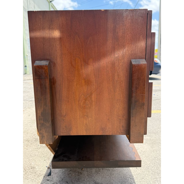 Mid Century Modern Canadian Architectural Long Chest Credenza Manner of Paul Evans For Sale - Image 9 of 15