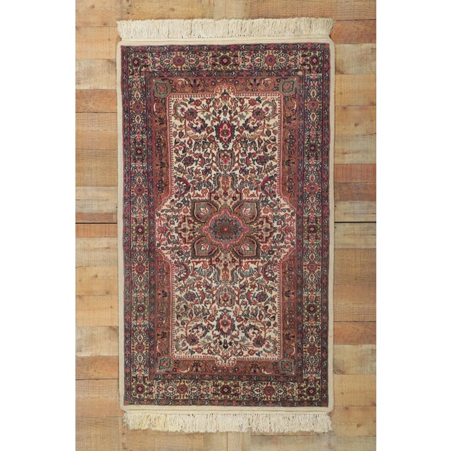 Ivory Mid 20th Century Small Vintage Persian Style Floral Rug, 03'02 X 05'04 For Sale - Image 8 of 9