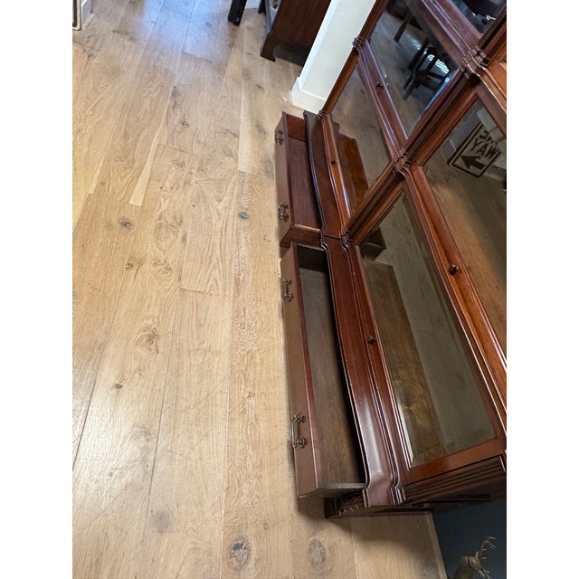 Mahogany Bookcase from Globe Wernicke, 1890s For Sale - Image 13 of 17