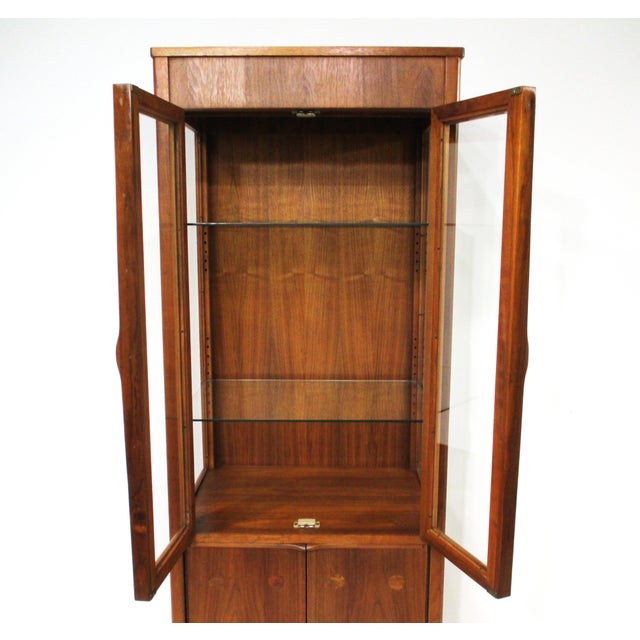 Brown Mid Century Tall Walnut Curio Display Cabinet in the Style of Danish Modern For Sale - Image 8 of 18