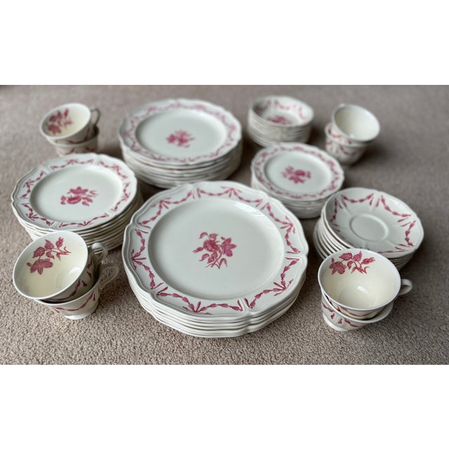 Wedgwood Creamware-8 Place-Settings-64 Pieces-"Williamsburg Husk"-1960's For Sale - Image 9 of 12