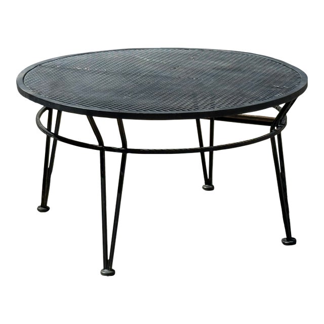 Vintage Woodard Style Outdoor Wrought Iron Round Coffee Table For Sale