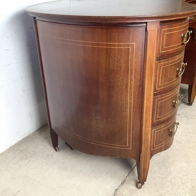 Antique English Edwardian Mahogany Kidney Desk For Sale In Philadelphia - Image 6 of 18