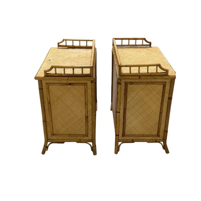 Bloomingdale's Pair of Mid 20th Century Bloomingdale’s Tortoiseshell Bamboo and Grasscloth Side Tables For Sale - Image 4 of 15