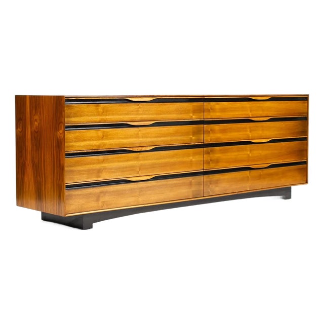 Mid Century Vintage Large Walnut Dresser — John Kapel for Glenn of California — 8 Drawers For Sale