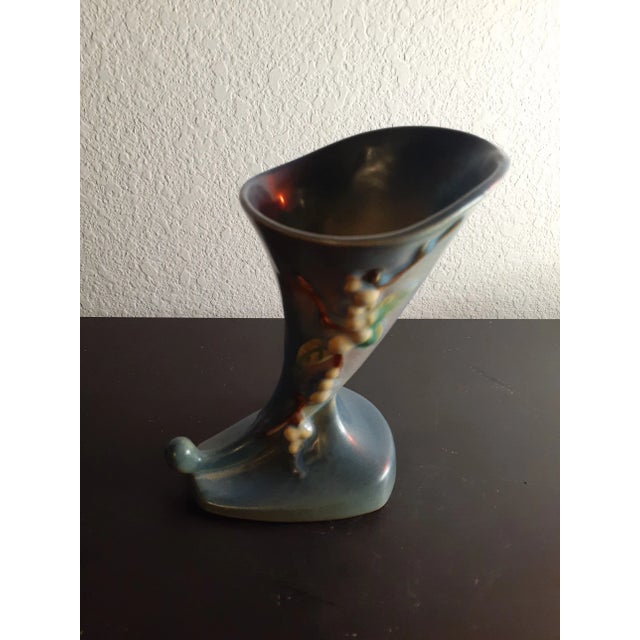 Vintage Roseville Pottery Cornucopia Bud Vase. For Sale - Image 4 of 8